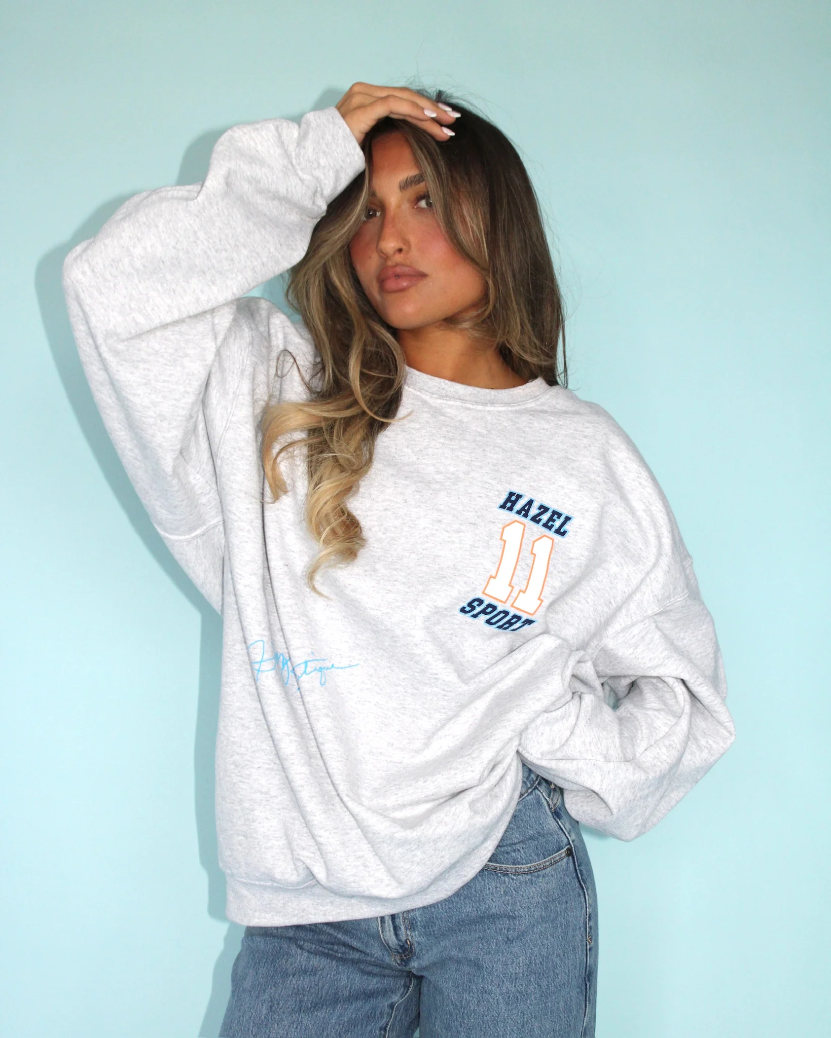 The HB 11 Crewneck - Image 4
