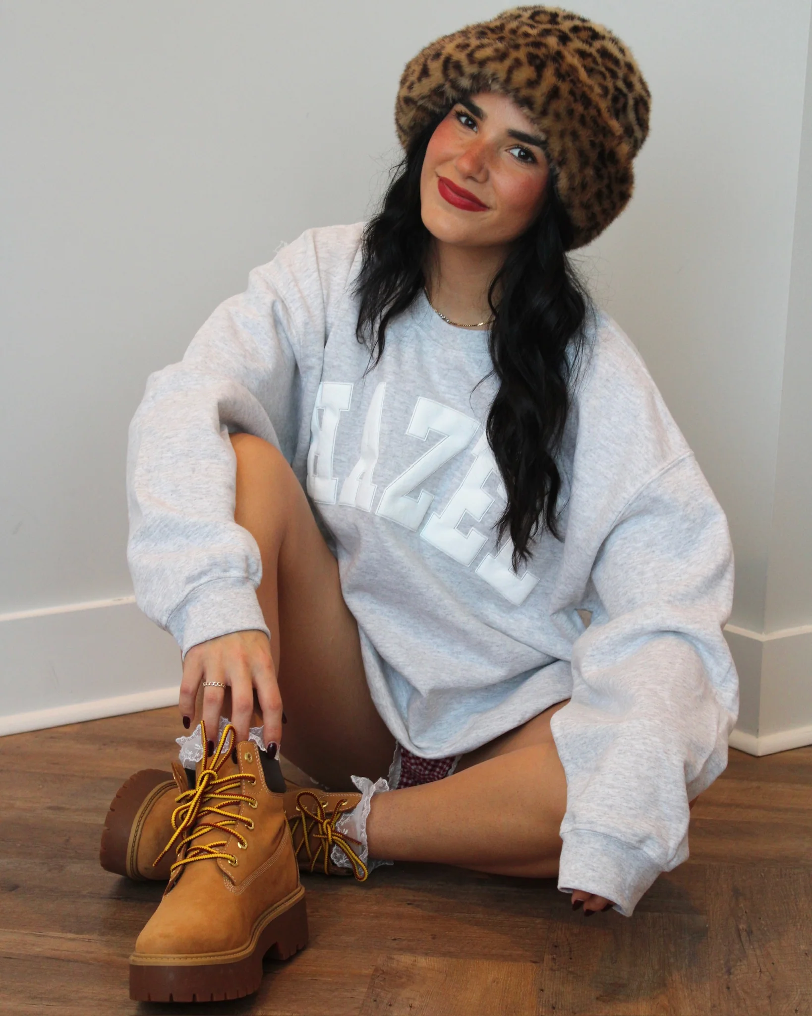 The Capri Crewneck // Grey - Image 4