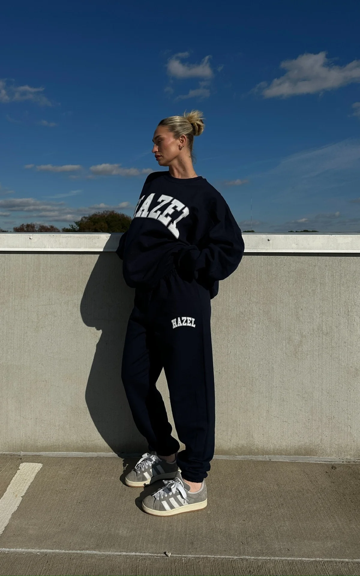 The Capri Sweatpants // Navy - Image 3