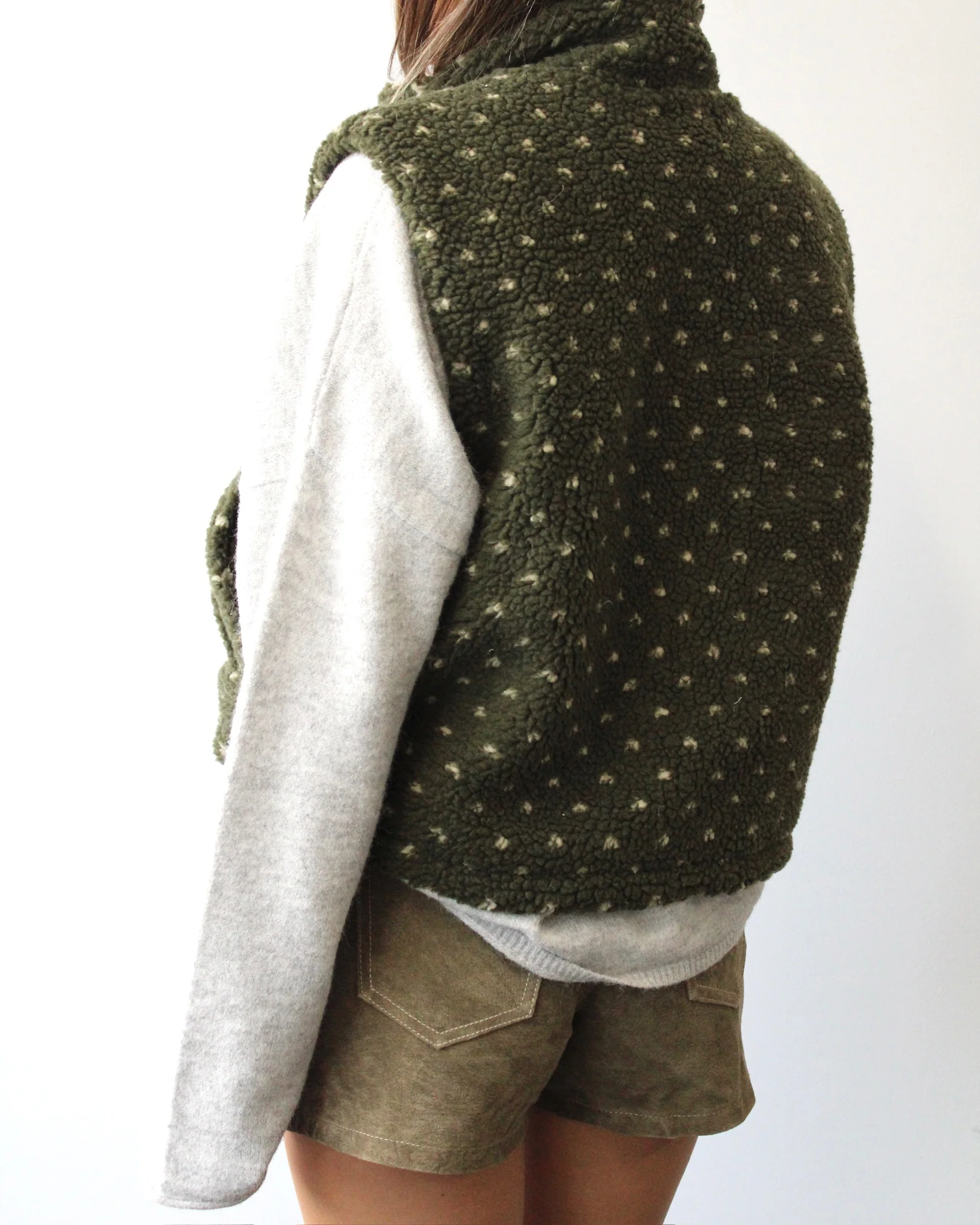 The Olive Vest - Image 4